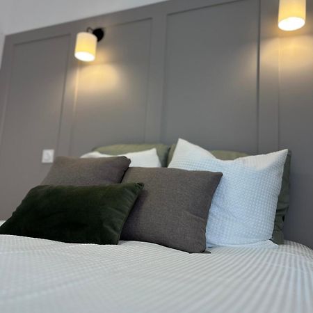Duplex Raffine, Elegant & Climatise - La Mezz Leilighet Nîmes Eksteriør bilde