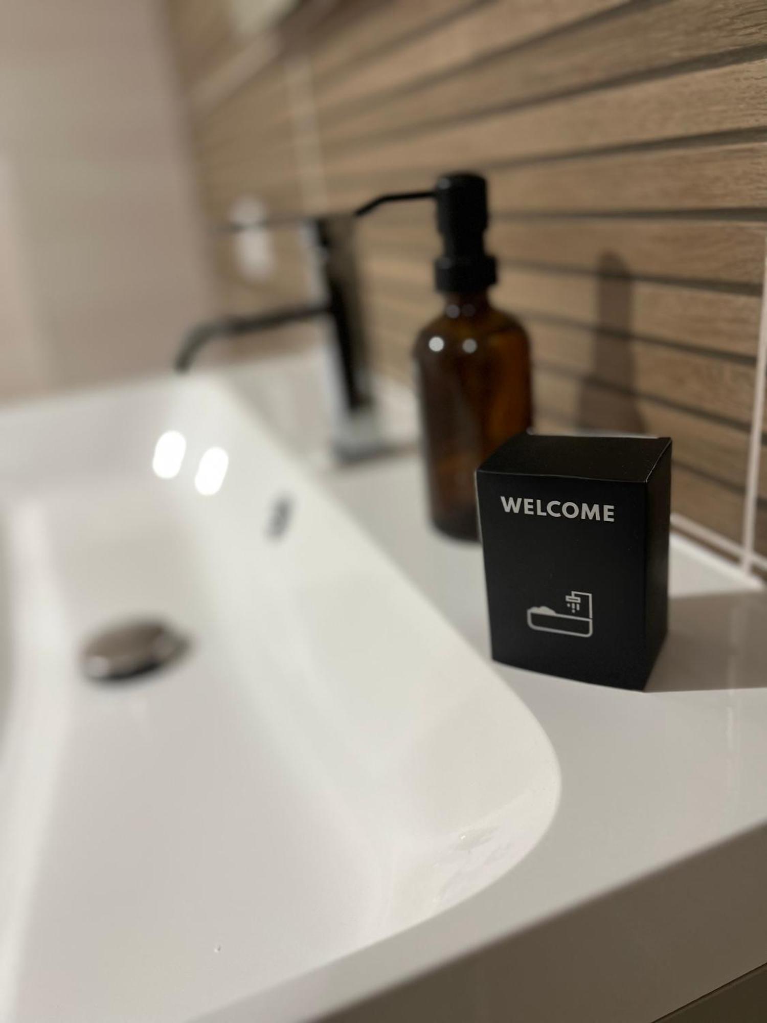 Duplex Raffine, Elegant & Climatise - La Mezz Leilighet Nîmes Eksteriør bilde