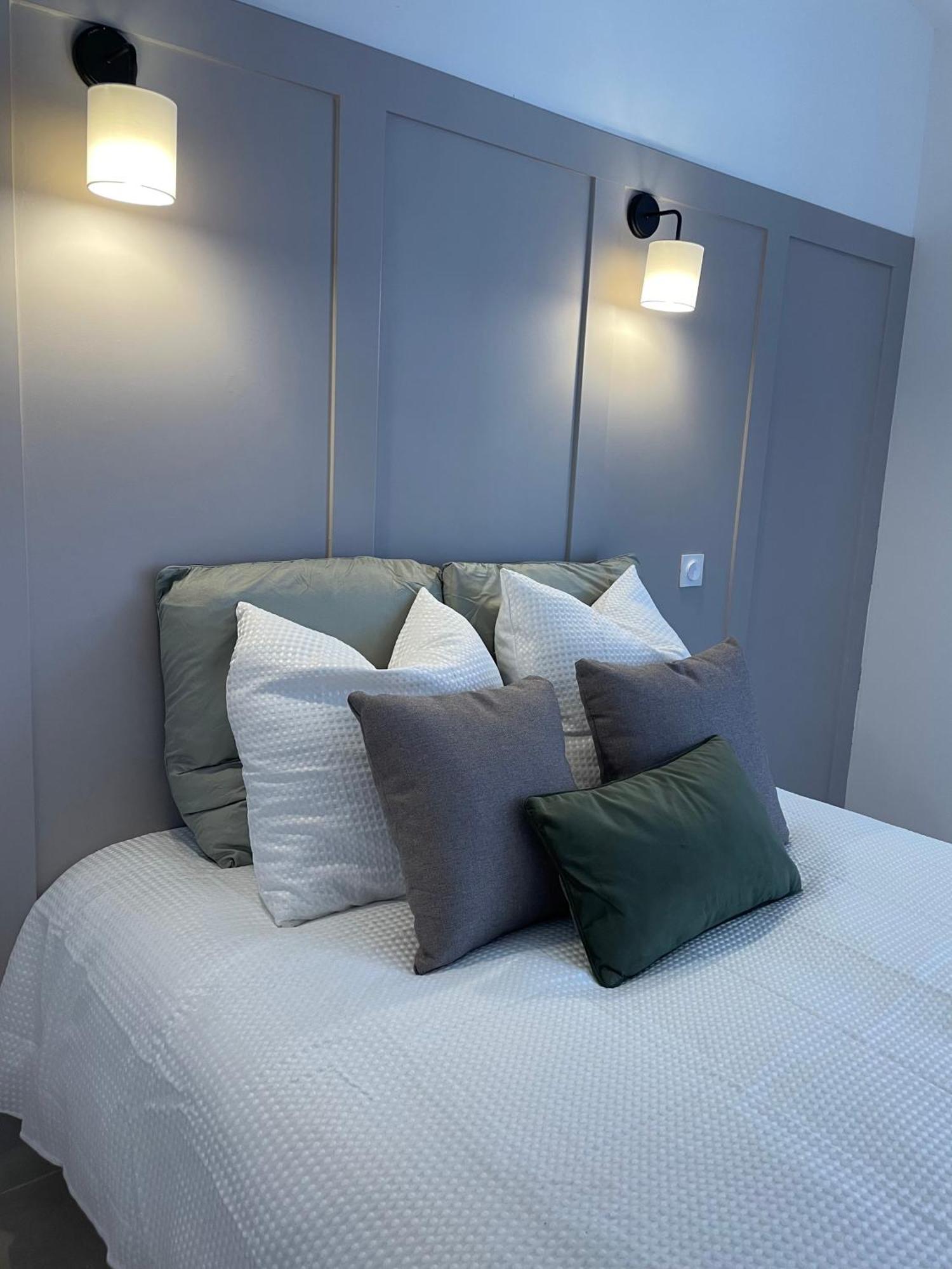 Duplex Raffine, Elegant & Climatise - La Mezz Leilighet Nîmes Eksteriør bilde